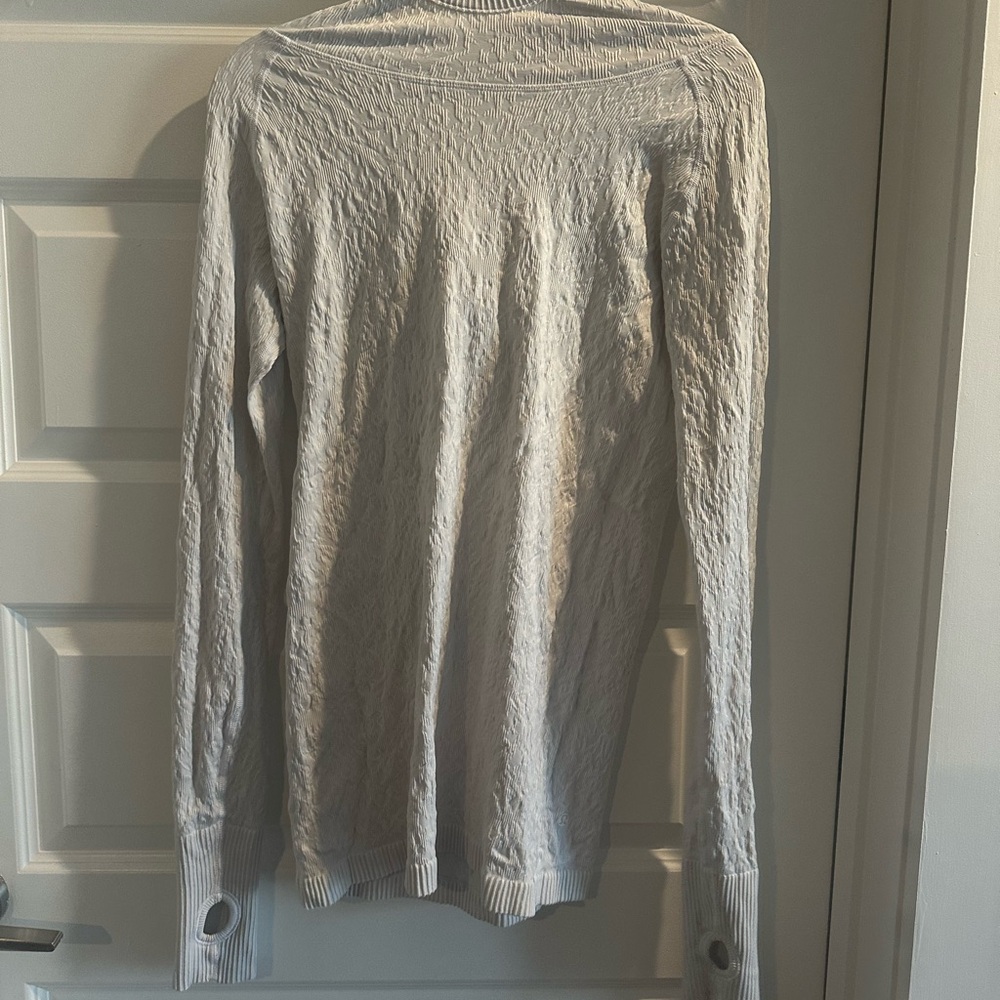 Lululemon Textured Long Sleeve Top hooded
